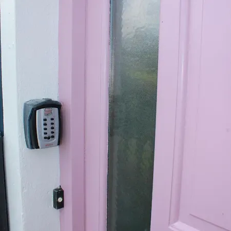 Riverbank * دولين